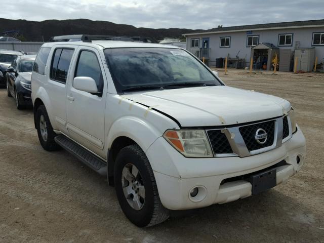 5N1AR18U36C603924 - 2006 NISSAN PATHFINDER WHITE photo 1