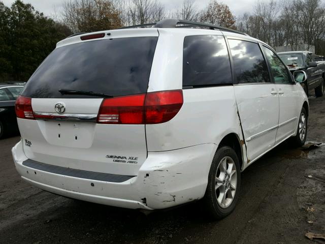 5TDBA22C25S051450 - 2005 TOYOTA SIENNA XLE WHITE photo 4