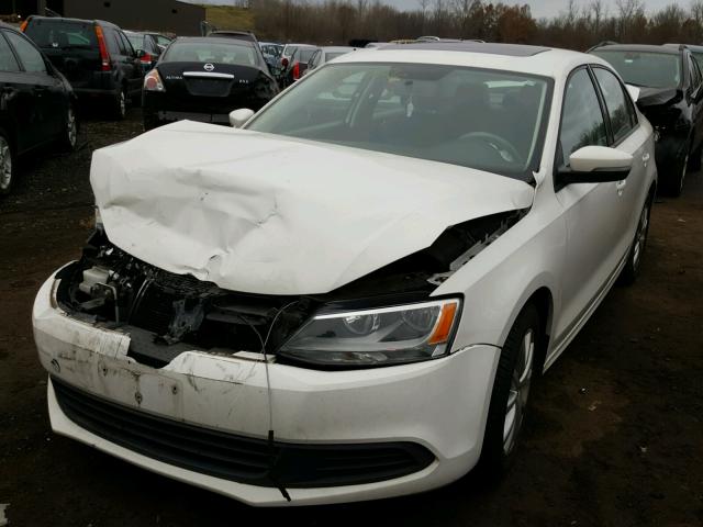 3VWDZ7AJ2BM306783 - 2011 VOLKSWAGEN JETTA SE 白色 照片 2