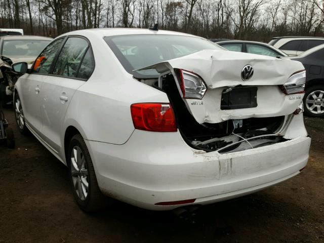 3VWDZ7AJ2BM306783 - 2011 VOLKSWAGEN JETTA SE WHITE photo 3