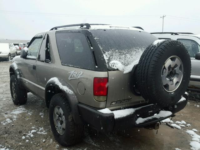 1GNCT18X23K185048 - 2003 CHEVROLET BLAZER GRAY photo 3