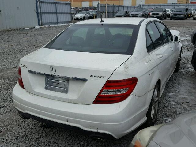 WDDGF8AB4EA913458 - 2014 MERCEDES-BENZ C 300 4MAT WHITE photo 4