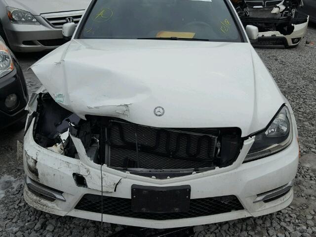 WDDGF8AB4EA913458 - 2014 MERCEDES-BENZ C 300 4MAT WHITE photo 7