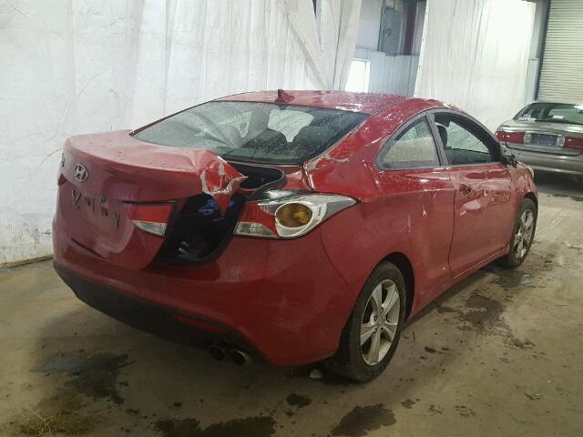 KMHDH6AE6DU002529 - 2013 HYUNDAI ELANTRA CO RED photo 4