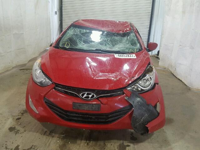 KMHDH6AE6DU002529 - 2013 HYUNDAI ELANTRA CO RED photo 9