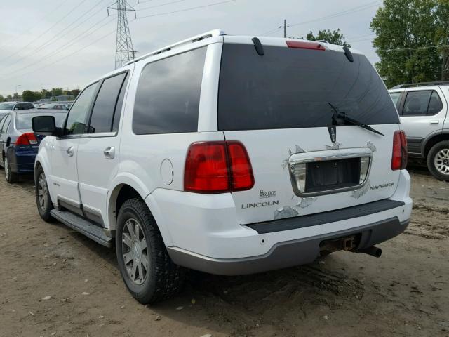 5LMFU28R43LJ32462 - 2003 LINCOLN NAVIGATOR Biały zdjęcie 3