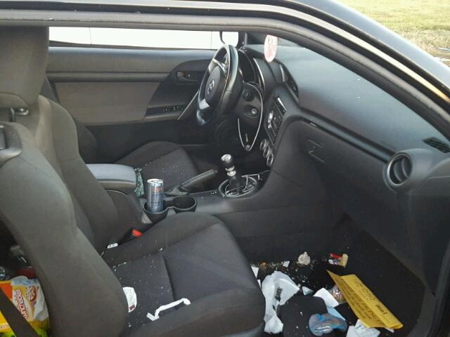 JTKJF5C74B3018424 - 2011 TOYOTA SCION TC 黑色 照片 5
