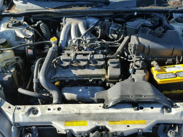 4T1BF30K62U022621 - 2002 TOYOTA CAMRY LE WHITE photo 7