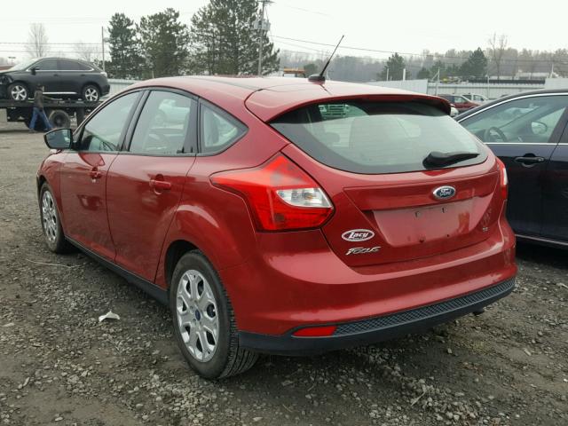 1FAHP3K2XCL233357 - 2012 FORD FOCUS SE RED photo 3