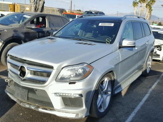 4JGDF7DEXGA629845 - 2016 MERCEDES-BENZ GL 550 4MA SILVER photo 2