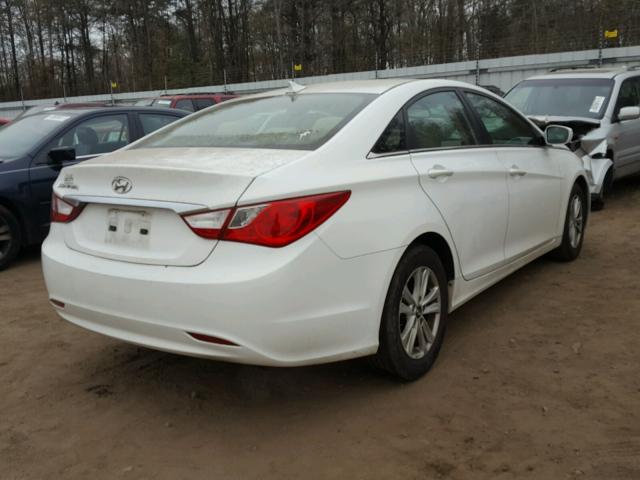 5NPEB4AC6DH728222 - 2013 HYUNDAI SONATA GLS WHITE photo 4