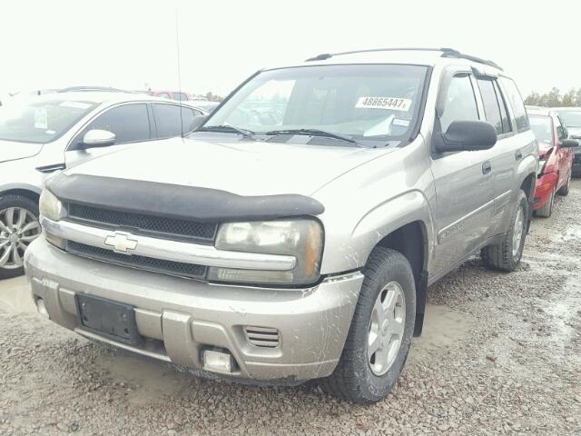 1GNDS13S722472807 - 2002 CHEVROLET TRAILBLAZE SILVER photo 2