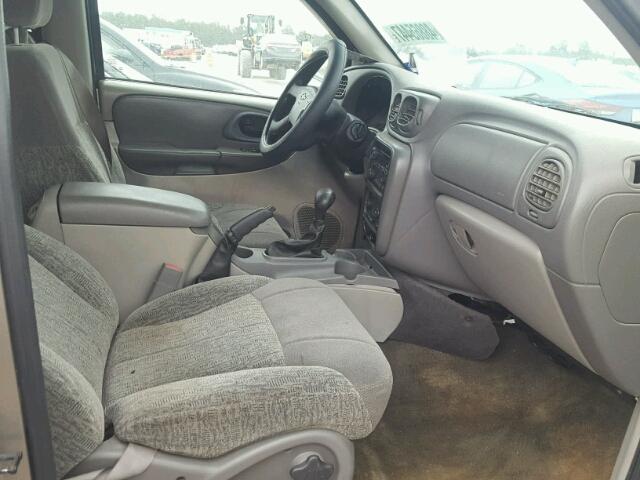 1GNDS13S722472807 - 2002 CHEVROLET TRAILBLAZE SILVER photo 5