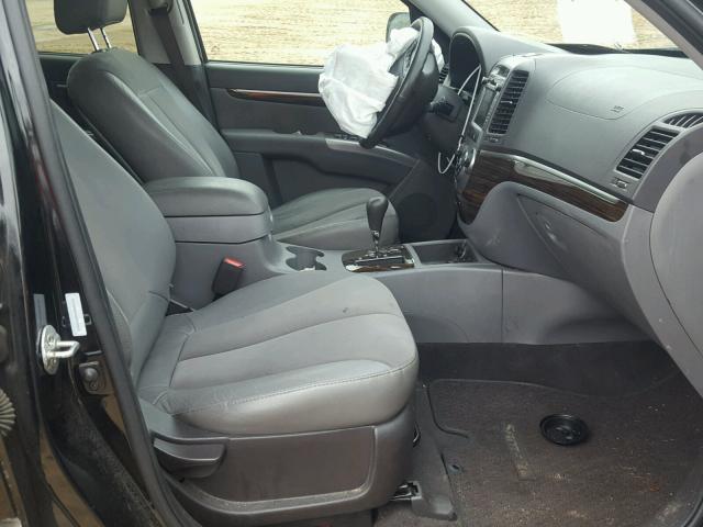 5XYZHDAG4BG028853 - 2011 HYUNDAI SANTA FE S 黑色 照片 5