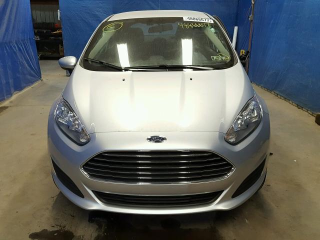 3FADP4AJ9HM132605 - 2017 FORD FIESTA S SILVER photo 9