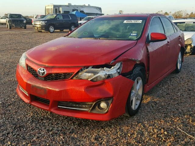 4T1BF1FK0DU660765 - 2013 TOYOTA CAMRY L RED photo 2