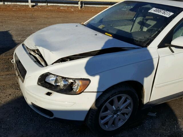 YV1MS682362181512 - 2006 VOLVO S40 T5 WHITE photo 10