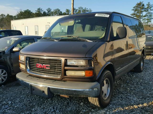 1GKFG15M1W1031708 - 1998 GMC SAVANA G15 BROWN photo 2