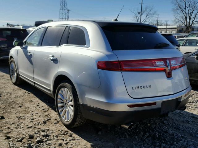 2LMHJ5AR3ABJ20627 - 2010 LINCOLN MKT SILVER photo 3