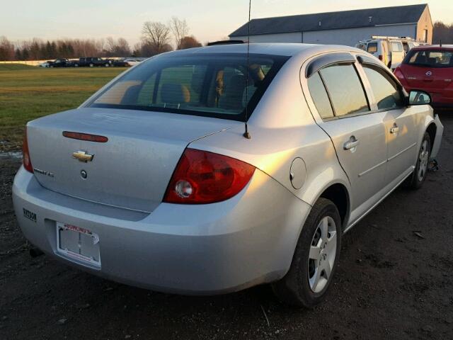 1G1AK55F877399176 - 2007 CHEVROLET COBALT LS SILVER photo 4