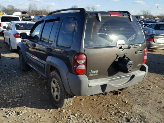 1J4GL48K15W629834 - 2005 JEEP LIBERTY SP BLACK photo 3