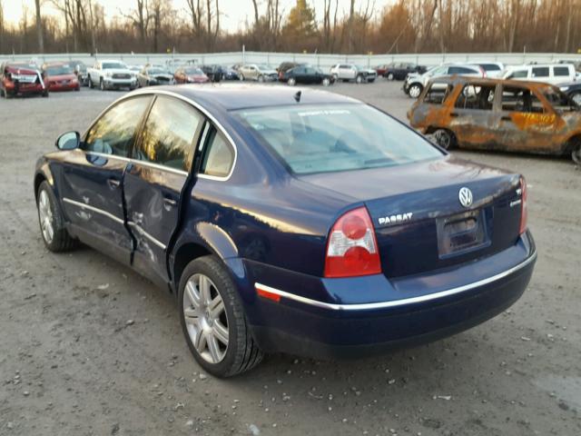 WVWTU63B35P054456 - 2005 VOLKSWAGEN PASSAT GLX BLUE photo 3