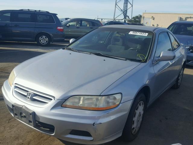 1HGCG31452A029472 - 2002 HONDA ACCORD LX SILVER photo 2