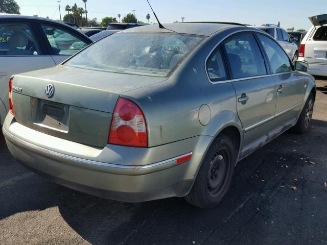 WVWPD63B81E111659 - 2001 VOLKSWAGEN PASSAT GLS GREEN photo 4