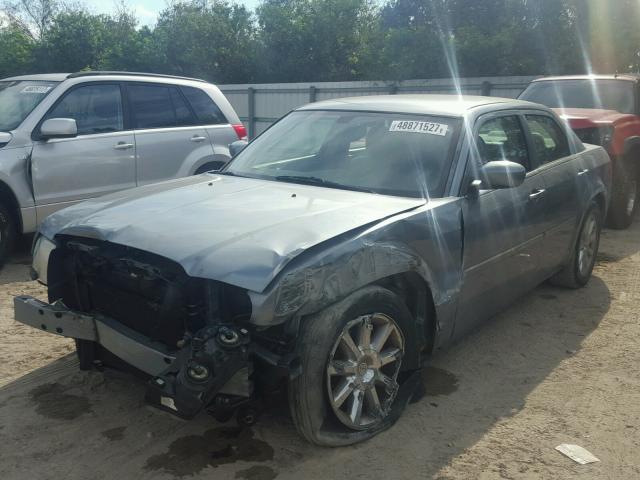 2C3KA53G67H772153 - 2007 CHRYSLER 300 TOURIN GRAY photo 2