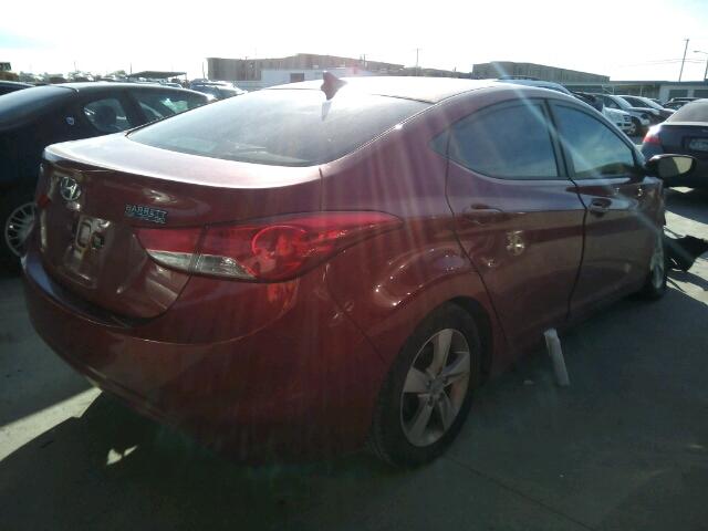 KMHDH4AE9DU796978 - 2013 HYUNDAI ELANTRA GL RED photo 4