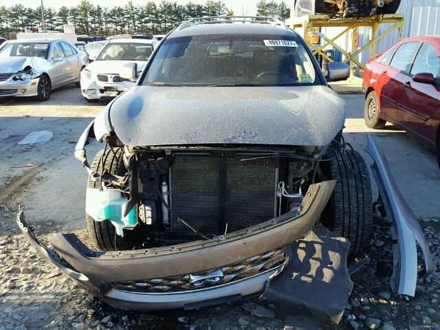 JN8AS1MW6BM141593 - 2011 INFINITI FX35 SILVER photo 9