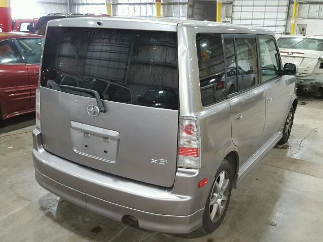 JTLKT324364048969 - 2006 TOYOTA SCION XB SILVER photo 4