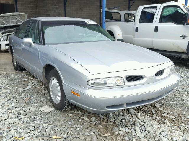 1G3HN52K6W4803039 - 1998 OLDSMOBILE 88 BASE SILVER photo 1