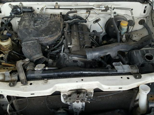 1N6DD26S72C316973 - 2002 NISSAN FRONTIER K WHITE photo 7