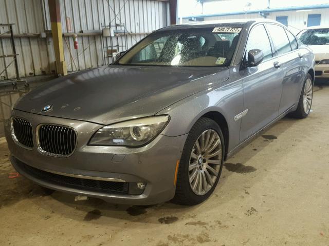 WBAKA8C53ACY35759 - 2010 BMW 750 I GRAY photo 2