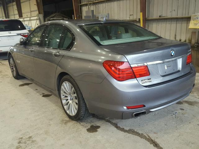 WBAKA8C53ACY35759 - 2010 BMW 750 I GRAY photo 3