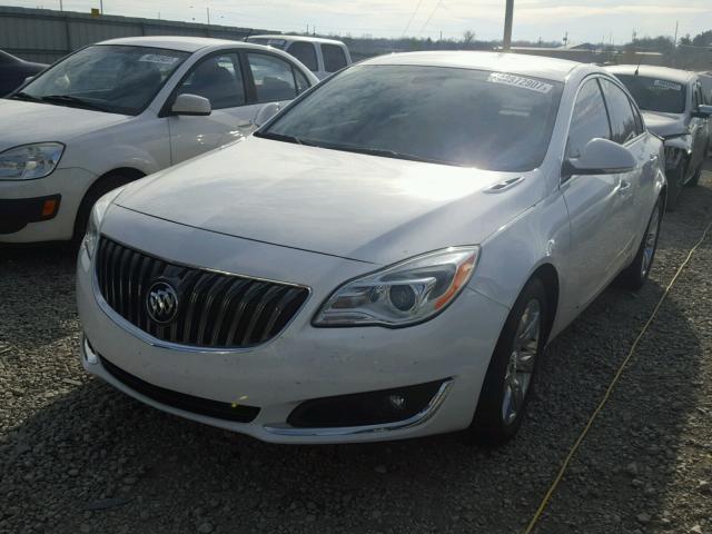 2G4GK5EX7F9181684 - 2015 BUICK REGAL WHITE photo 2