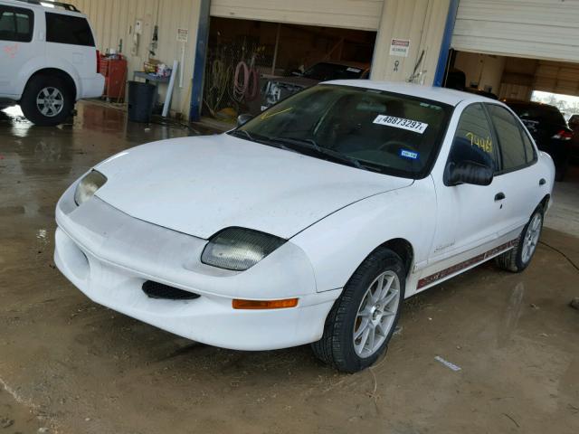 1G2JB5244W7501649 - 1998 PONTIAC SUNFIRE SE WHITE photo 2