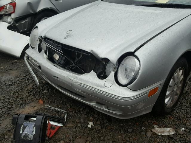 WDBJF82J2YX034644 - 2000 MERCEDES-BENZ E 320 4MAT SILVER photo 9