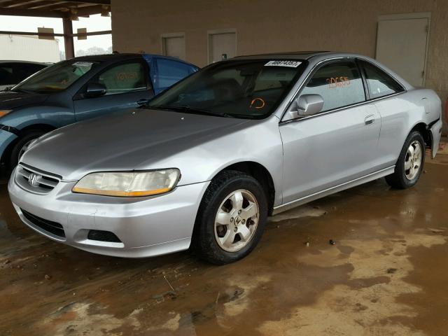 1HGCG32781A003861 - 2001 HONDA ACCORD EX SILVER photo 2