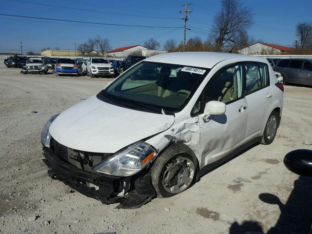 3N1BC13E29L396092 - 2009 NISSAN VERSA S GRAY photo 2