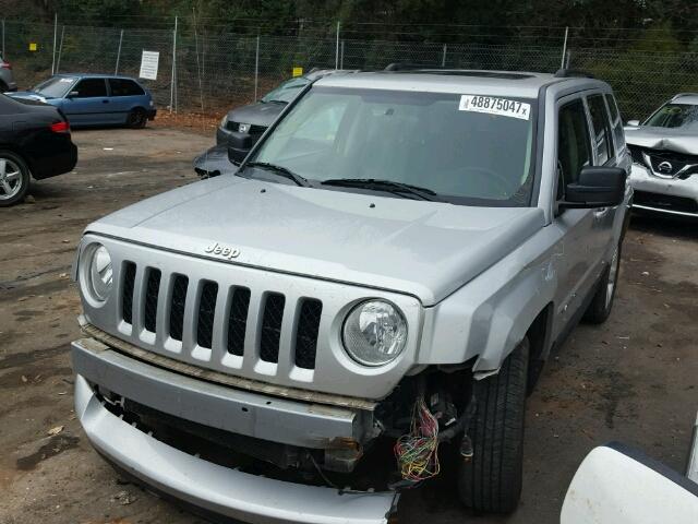 1J4NF1GBXBD100369 - 2011 JEEP PATRIOT SP SILVER photo 2