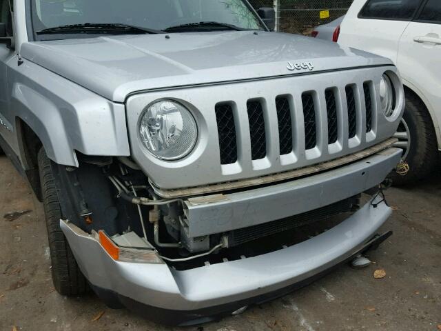 1J4NF1GBXBD100369 - 2011 JEEP PATRIOT SP SILVER photo 9