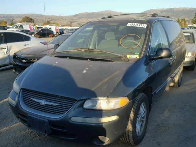 1C4GP44R7YB646615 - 2000 CHRYSLER TOWN & COU GREEN photo 2