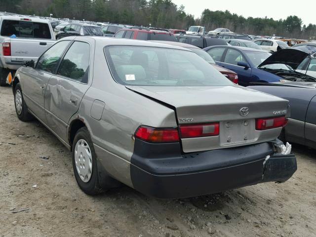 JT2BG22KXW0154232 - 1998 TOYOTA CAMRY CE TAN photo 3