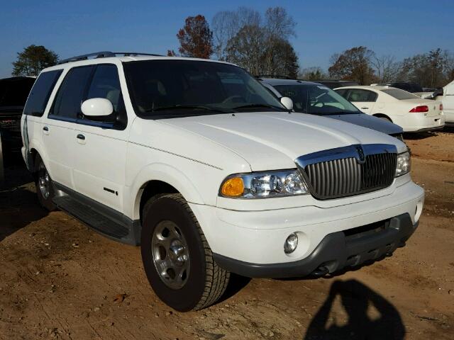 5LMFU28R81LJ19940 - 2001 LINCOLN NAVIGATOR WHITE photo 1