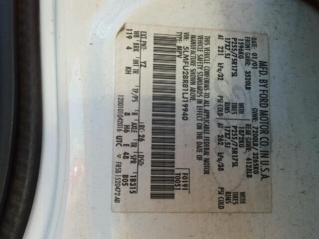 5LMFU28R81LJ19940 - 2001 LINCOLN NAVIGATOR WHITE photo 10