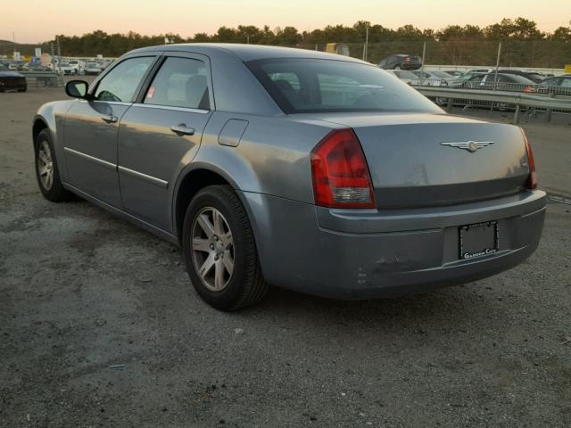 2C3LA43R37H871903 - 2007 CHRYSLER 300 GRAY photo 3