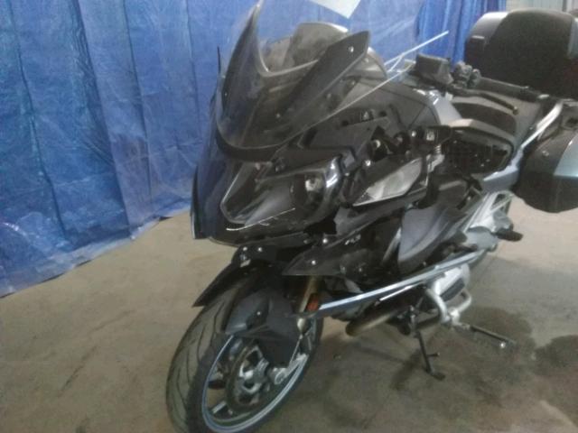 WB10A1302EZ190866 - 2014 BMW R1200 RT BLUE photo 9