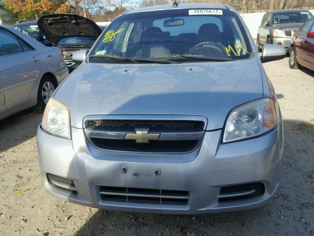 KL1TD56E59B365395 - 2009 CHEVROLET AVEO LS SILVER photo 10